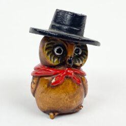 Apuoko su skrybėlė statulėlė iš polirezino 4x4x5 cm