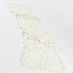 Rankų darbo nertas stalo takelis 91,5x30x0,1 cm