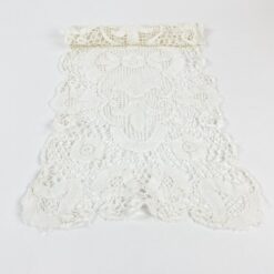 Rankų darbo nertas stalo takelis 77,5x31x0,1 cm