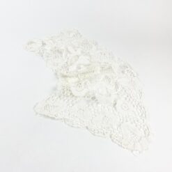 Rankų darbo nertas stalo takelis 77,5x31x0,1 cm