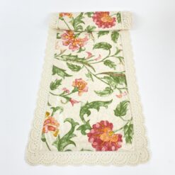 Gėlių raštų stalo takelis apnertomis kraštinėmis 117x36x0,2 cm