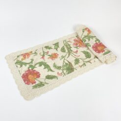 Gėlių raštų stalo takelis apnertomis kraštinėmis 117x36x0,2 cm