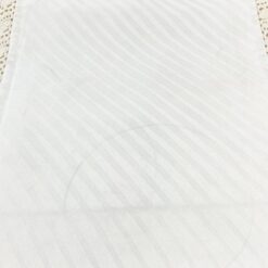 Gėlių raštų stalo takelis apnertomis kraštinėmis 117x36x0,2 cm