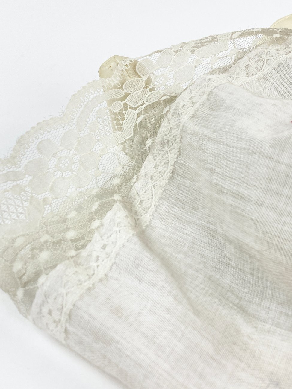 HN1621-leles-9 Porcelianinė lėlė 14x24x43 cm