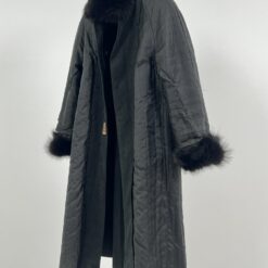 Zomšinis paltas su triušio kailio apykakle ir rankogaliais 55x118x9 cm
