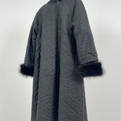 Zomšinis paltas su triušio kailio apykakle ir rankogaliais 55x118x9 cm