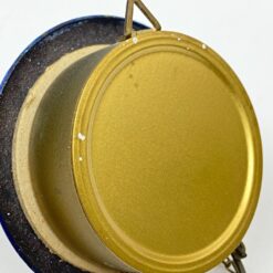 Mechaninis žalvario ir emaliuoto metalo miniatiūrinis sieninis laikrodis 4,5×6,5×12 cm