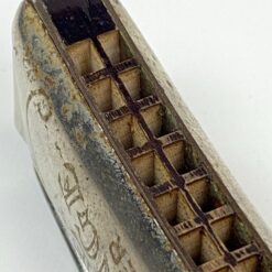 Hohner lūpinė armonikėlė “Unsere Lieblinge” su originalia dėžute 3,5×10,5×2 cm