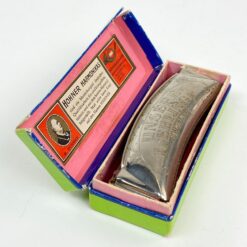 Hohner lūpinė armonikėlė “Unsere Lieblinge” su originalia dėžute 3,5×10,5×2 cm