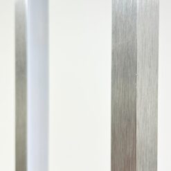 Pastatomas, modernus, metalinis šviestuvas 16x16x121 cm