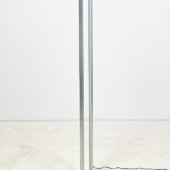 Pastatomas, modernus, metalinis šviestuvas 16x16x121 cm