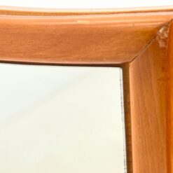 Veidrodis mediniame rėme 3x60x107 cm