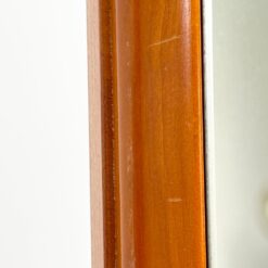 Veidrodis mediniame rėme 3x60x107 cm