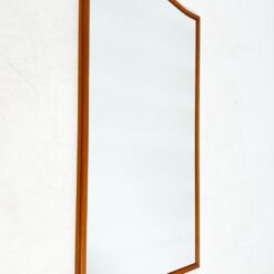 Veidrodis mediniame rėme 3x60x107 cm