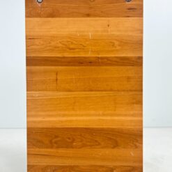 Veidrodis mediniame rėme 3x60x107 cm