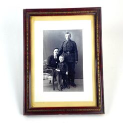 Senovinė šeimos nuotrauka mediniame rėme su stiklu 1,5x29x39,5 cm