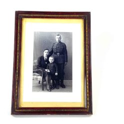Senovinė šeimos nuotrauka mediniame rėme su stiklu 1,5x29x39,5 cm