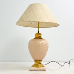 “Bondia” keramikos ir žalvario stalinis šviestuvas tekstilės gaubtu 50,5×50,5×75 cm