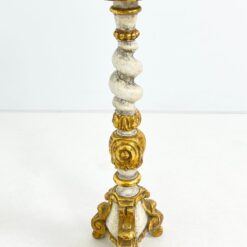 Barokinio stiliaus sendinta medinė žvakidė 22x22x70 cm