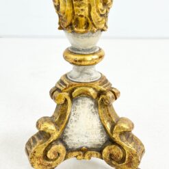 Barokinio stiliaus sendinta medinė žvakidė 22x22x70 cm