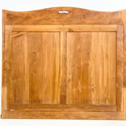 Pakabinamas veidrodis ąžuoliniame rėme su drožinėtais gebenių motyvais 4x101x90,5 cm