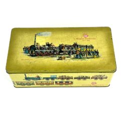 Vintažinė skardinė arbatos dėžė “Teekanne” su traukinių atvaizdais 19,5×38,5×14 cm