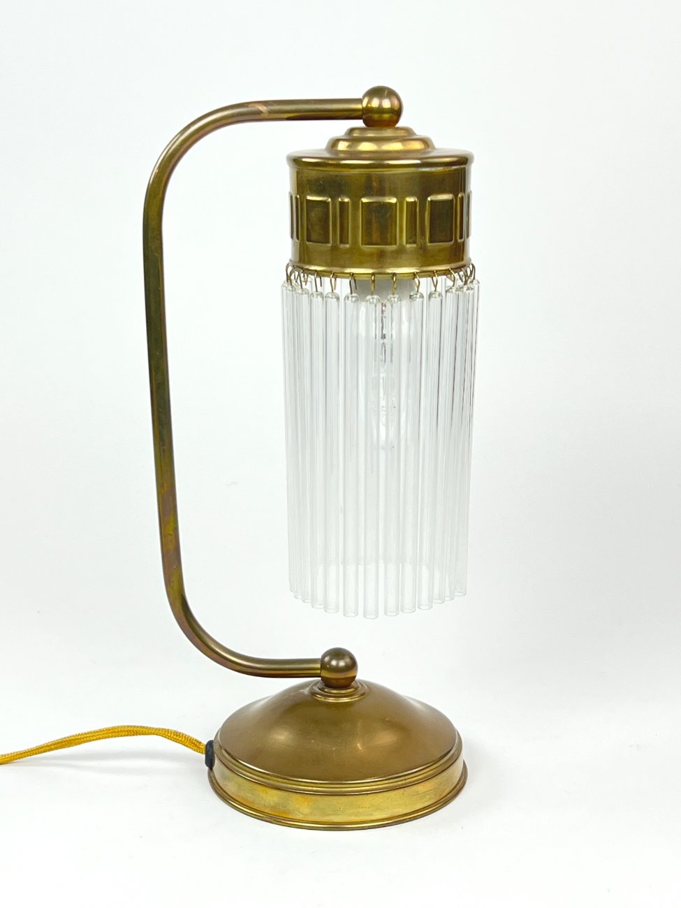 HN1714-staliniai-sviestuvai-5 Žalvarinis stalinis šviestuvėlis su stiklo karoliukais 12,5x15x32,5 cm