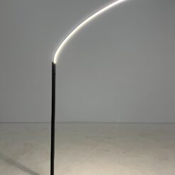 Pastatomas modernus LED šviestuvas 80x13x124 cm