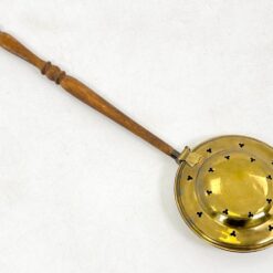 Žalvarinis lovos šildytuvas su medine rankena 93x27x7 cm