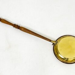 Žalvarinis lovos šildytuvas su medine rankena 93x27x7 cm