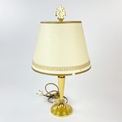 Žalvarinis stalinis šviestuvas su šviesiu tekstilės gaubtu 26x26x47 cm