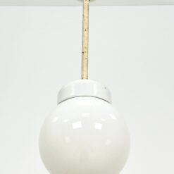 Bauhaus stiliaus pakabinamas šviestuvas stikliniu gaubtu 15x15x50 cm