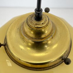 Pakabinamas šviestuvas gelsvos spalvos stikliniu gaubtu 38x38x107 cm