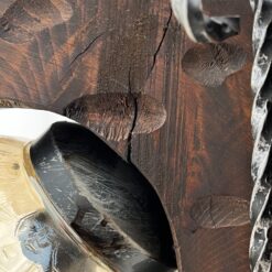 Trijų šakų sietynas iš medžio ir metalo su stikliniais gaubtais 51x51x62 cm