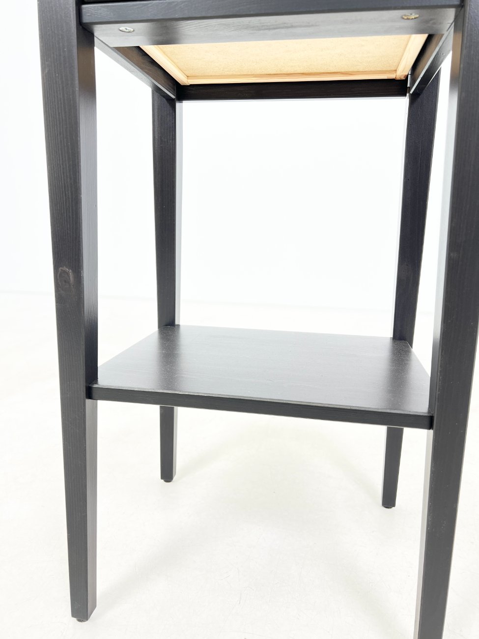 HN1777-spinteles-7 Ikea HEMNES pušies medžio spintelė su stalčiuku 35x46x70 cm