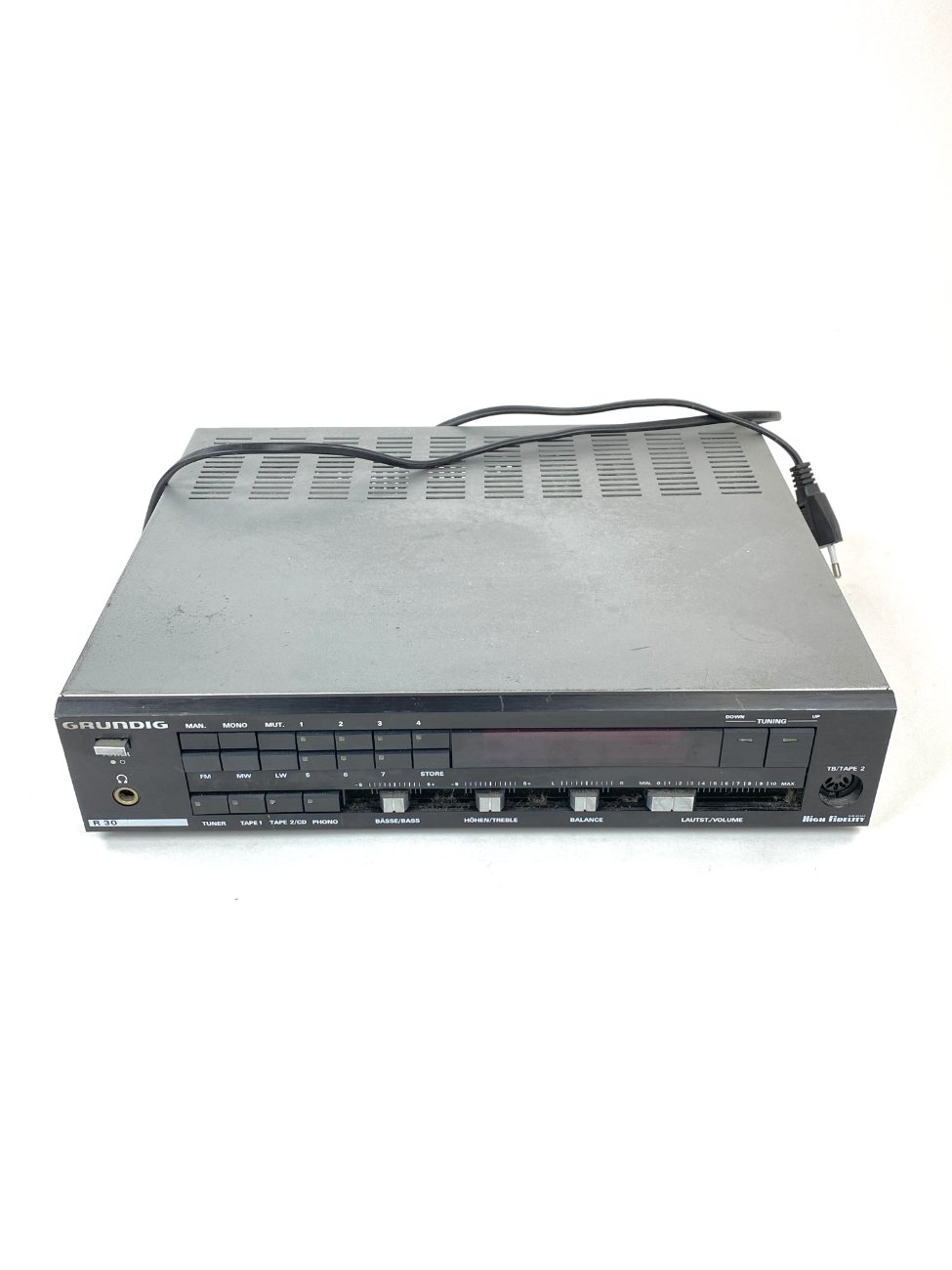 HN1794-senoviniai-radijo-aparatai-1 “Grundig R 30” stiprintuvas su radijo tiuneriu 26,5x32x7 cm
