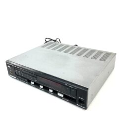 “Grundig R 30” stiprintuvas su radijo tiuneriu 26,5x32x7 cm