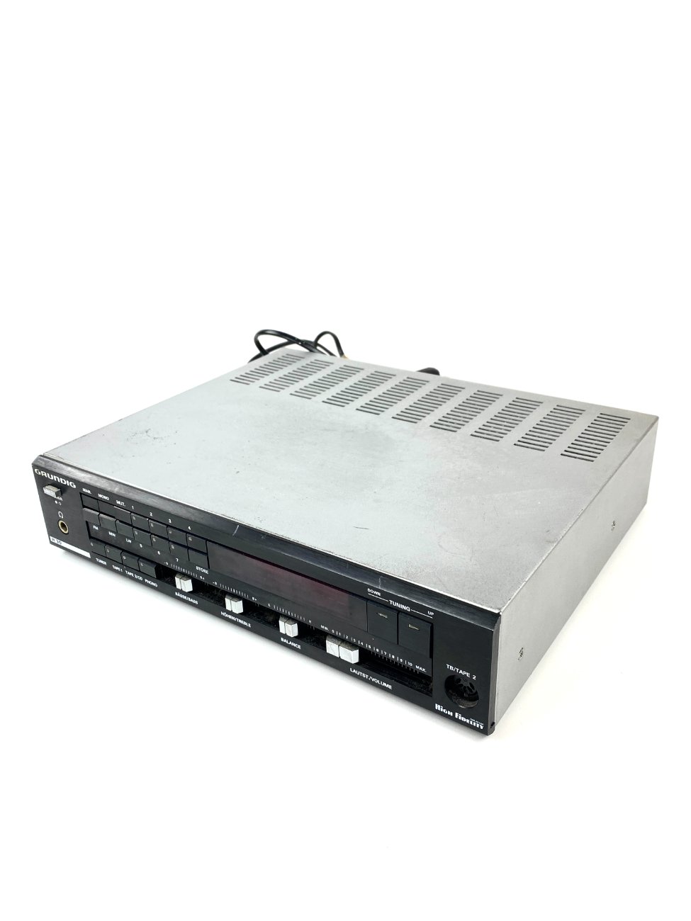 HN1794-senoviniai-radijo-aparatai-4 “Grundig R 30” stiprintuvas su radijo tiuneriu 26,5x32x7 cm