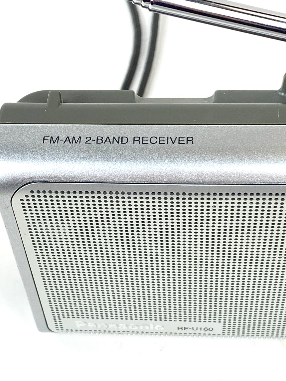 HN1795-senoviniai-radijo-aparatai-5 “Panasonic RF-U160” tranzistorius 3,5x16x9 cm