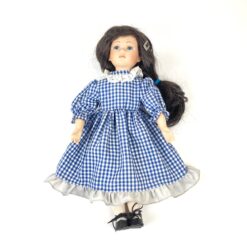 Porcelianinė lėlė su drabužiais 12x19x39 cm