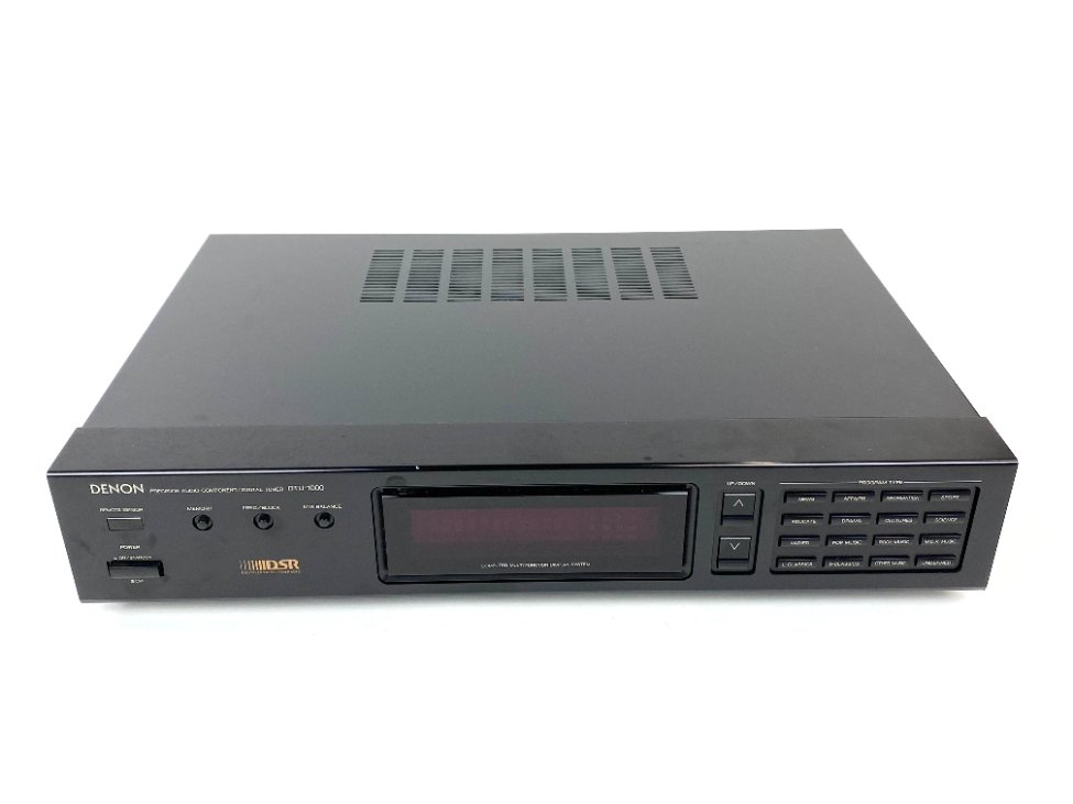 HN1805-kita-technika-2 “Denon DTU-1000” skaitmeninis tiuneris 29,5×43,5×8 cm