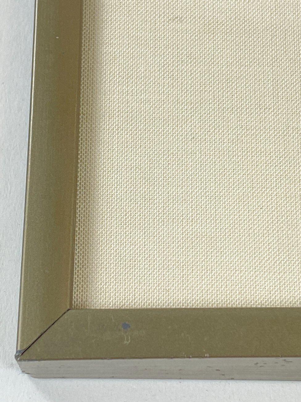 HN1816-abstrakcijos-9 Įrėmintas metaliniame rėme abstrakcijos darbas 2×50,5×61 cm