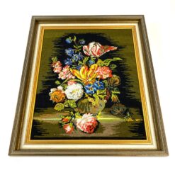 Siuvinėtas įrėmintas paveikslas – natiurmortas “Puokštė” 4×50,5×61 cm