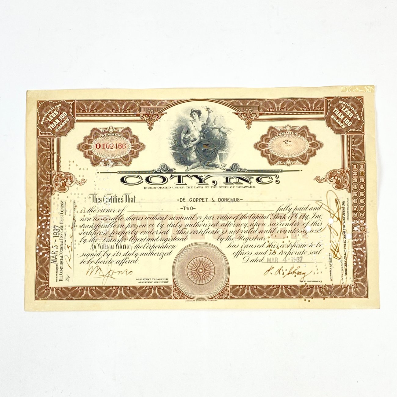 HN1830-kita-0 Coty, Inc 2 vnt. akcijų 1937 m. sertifikatas 0,1x28x18 cm