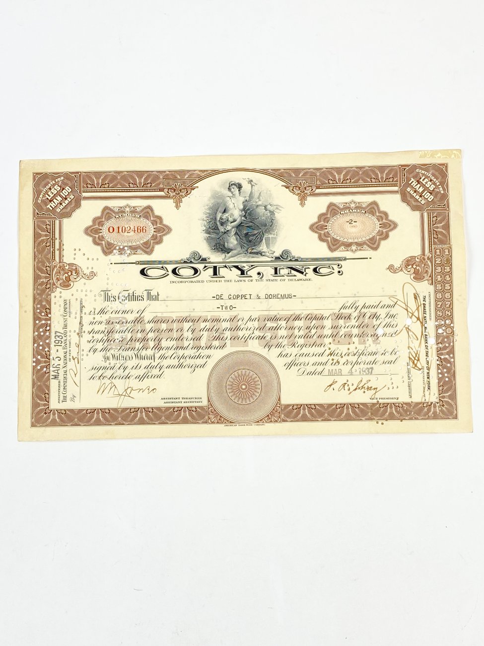 HN1830-kita-1 Coty, Inc 2 vnt. akcijų 1937 m. sertifikatas 0,1x28x18 cm