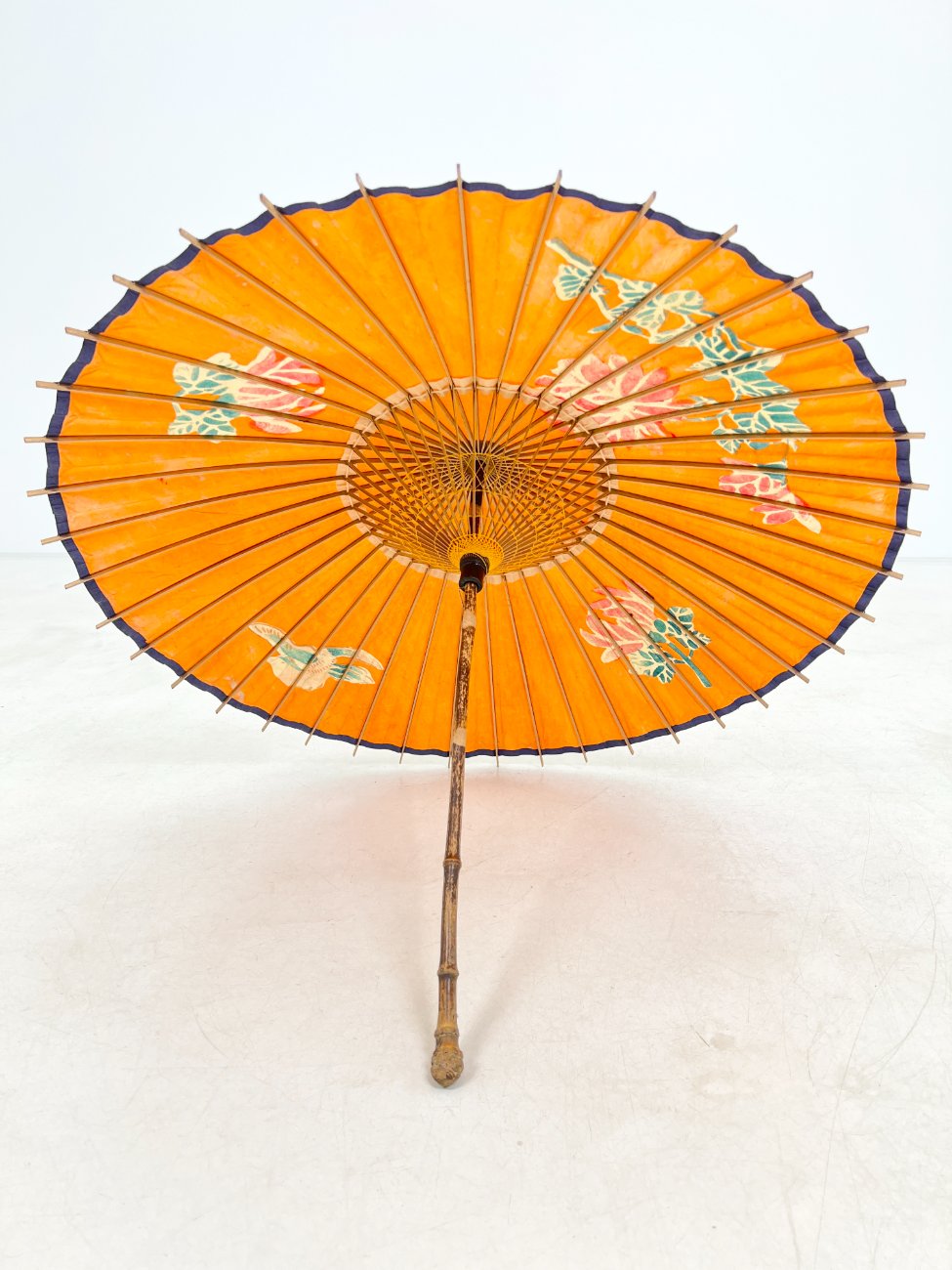 HN1857-kita-7 Rytietiškas skėtis iš bambuko ir popieriaus 80x80x63 cm