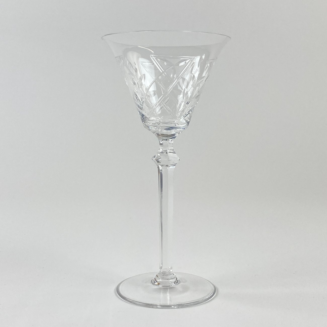 HN1861-kristolas-0 Krištolinė varpelio formos taurė 150 ml 9,7×9,7×19,2 cm