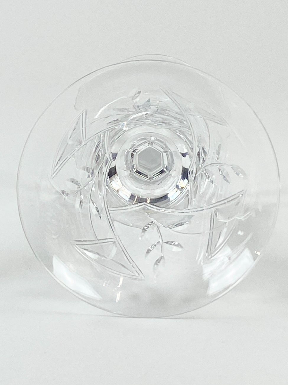 HN1861-kristolas-5 Krištolinė varpelio formos taurė 150 ml 9,7×9,7×19,2 cm