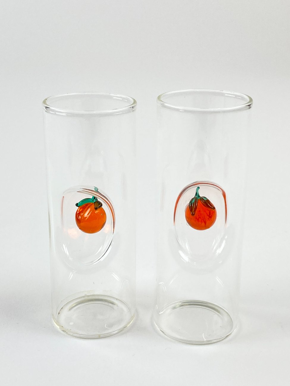 HN1862-grafinai-10 Stiklinių grafino ir 6 vnt. taurelių (50 ml) su vaisių figūromis komplektas