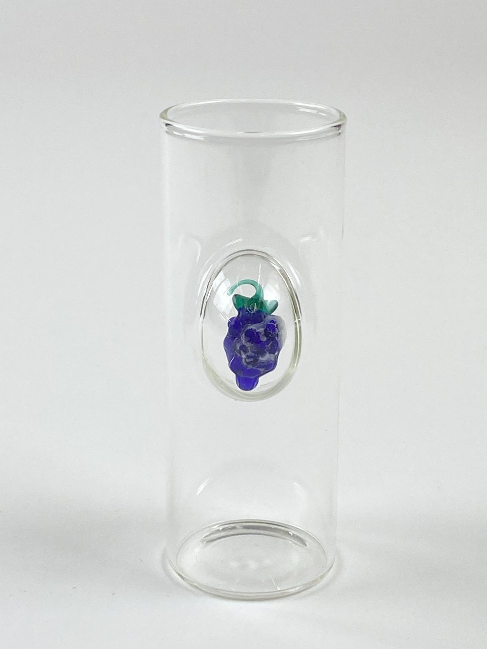 HN1862-grafinai-13 Stiklinių grafino ir 6 vnt. taurelių (50 ml) su vaisių figūromis komplektas